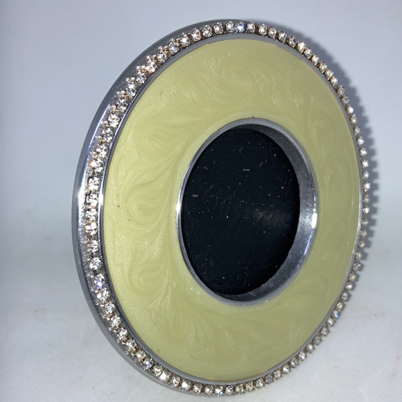 Lot of 3 clear rhinestones pearls yellow enamel tabletop picture frames - Picture 7 of 8
